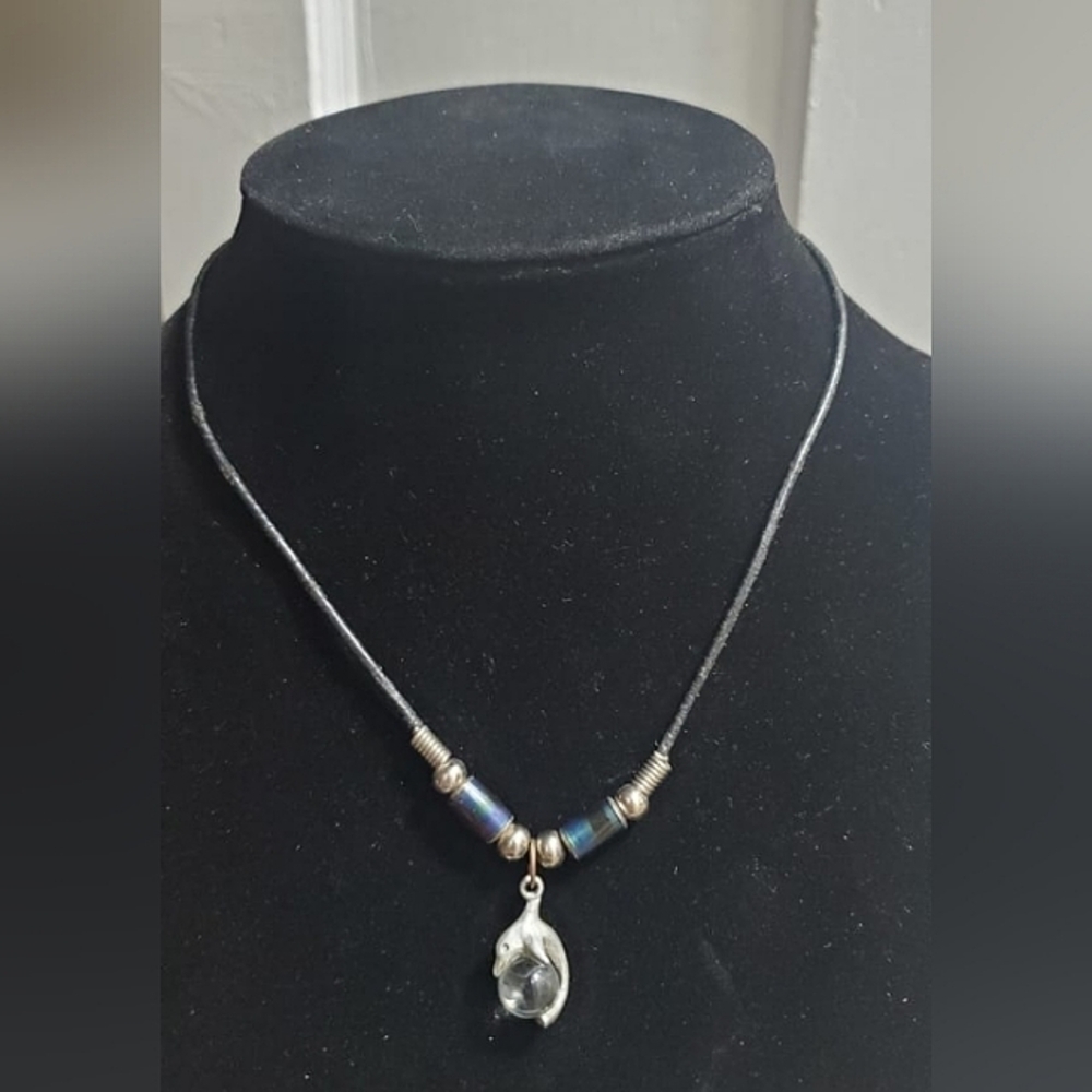 Short Leather Necklace With Ball Pendant. 🌴